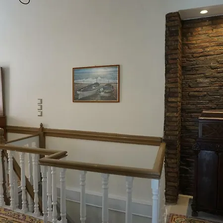 Vivian's Antique House